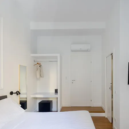 Suites By Chloe